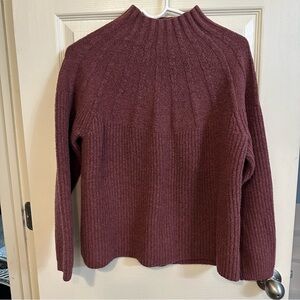 Women’s Nine West Maroon Ribbed Turtleneck Sweater, size large